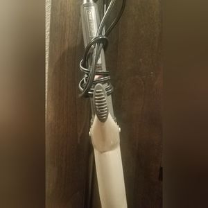 Conair curling iron